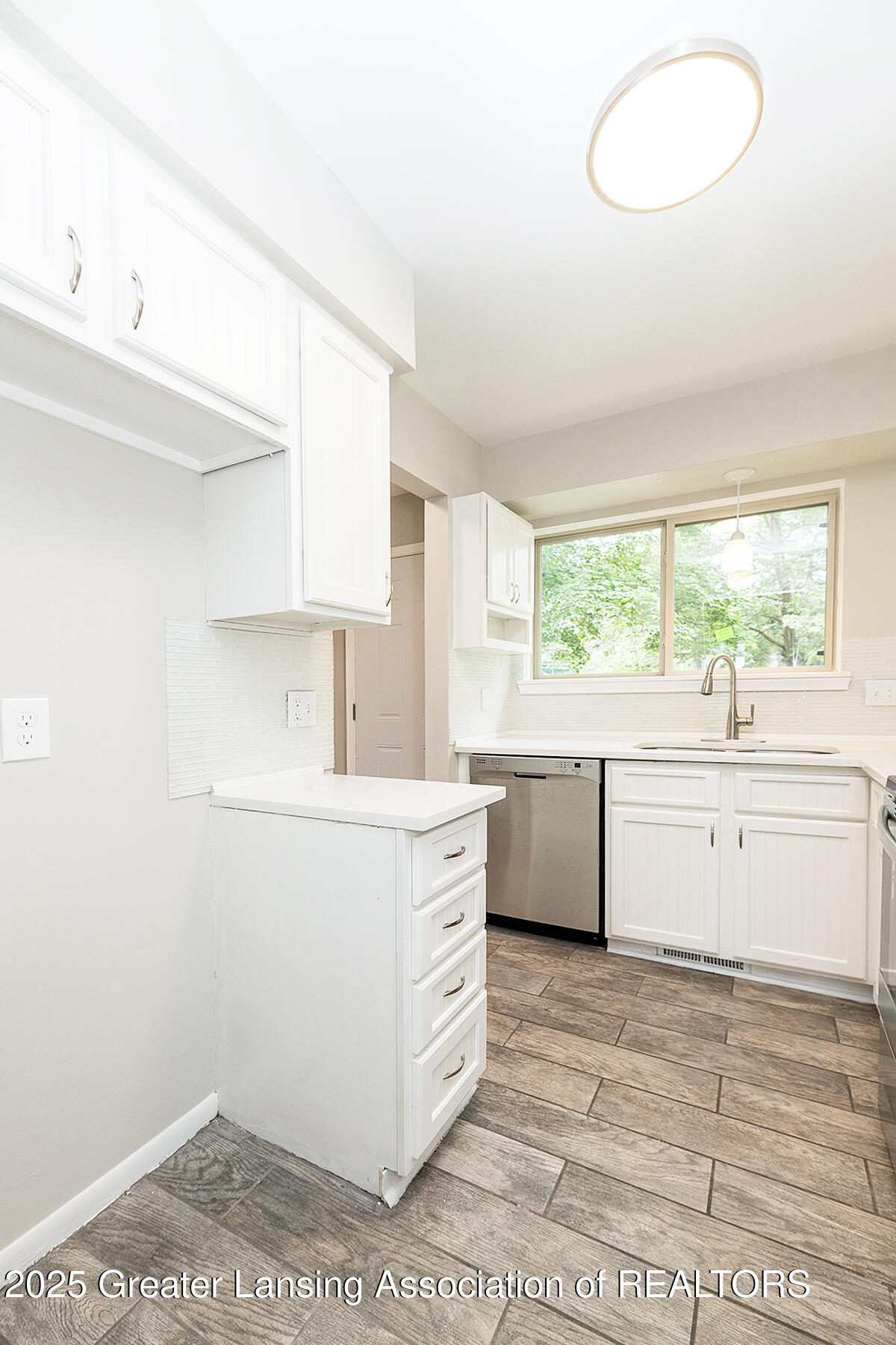 5916 Okemos Road Haslett, MI 48840 - Photo 8 of 25 _DSC8733