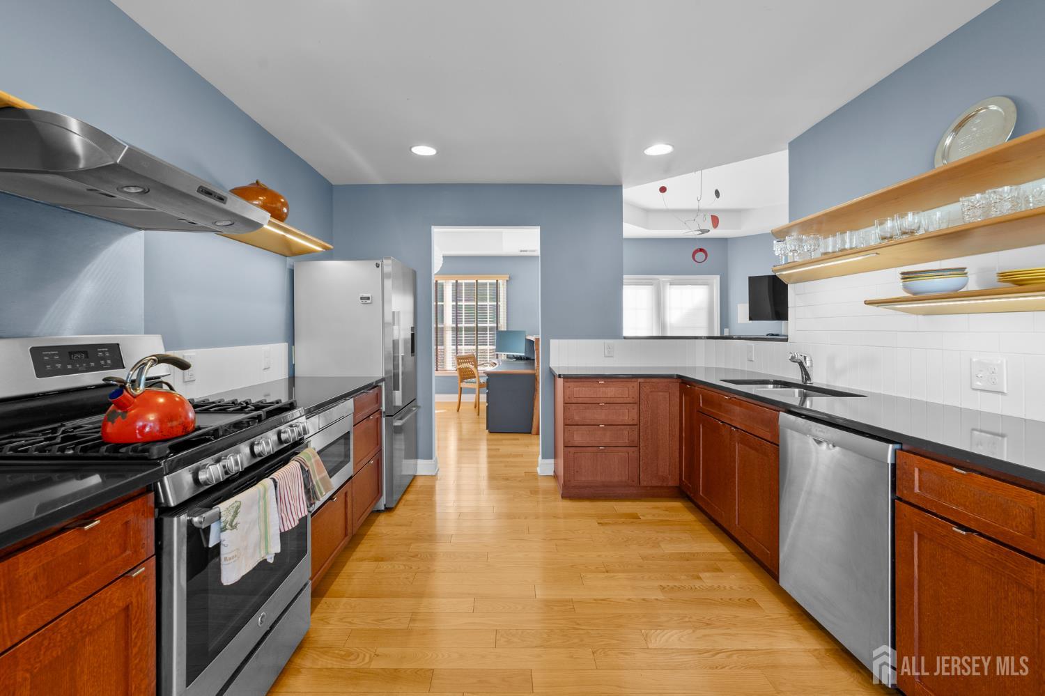 47 Hedge Row Road Princeton, NJ 08540 - Photo 4 of 15