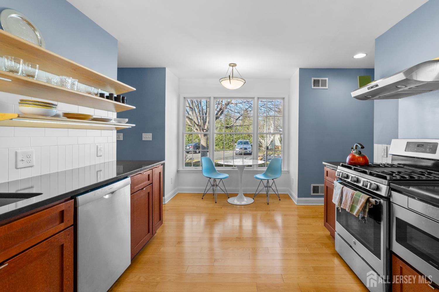 47 Hedge Row Road Princeton, NJ 08540 - Photo 8 of 15