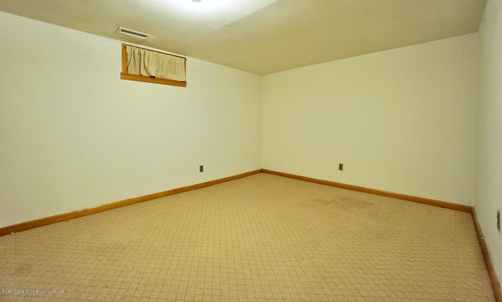 1099 Richmond Road Staten Island, NY 10304 - Photo 23 of 28 a view of a big room