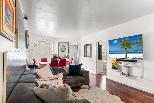 $229,000 | 1667 Northeast Miami Gardens Drive, Unit 145, Miami, FL 33179