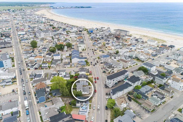 $995,000 | 13 Ocean Boulevard, Hampton, NH 03842