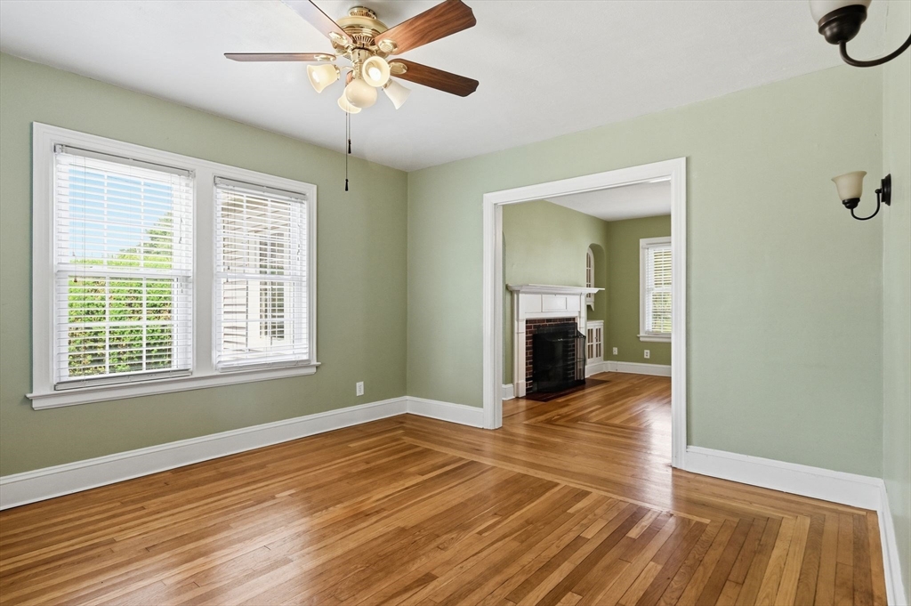 3 Pinehurst Road Holyoke, MA 01040 - Photo 13 of 37