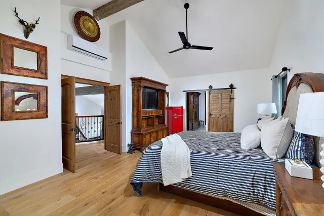 $2,399,000 | 10616 Falcon Rim Point, San Diego, CA 92131