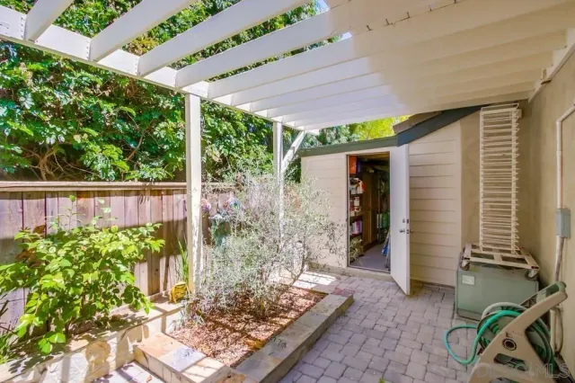 $2,399,000 | 10616 Falcon Rim Point, San Diego, CA 92131