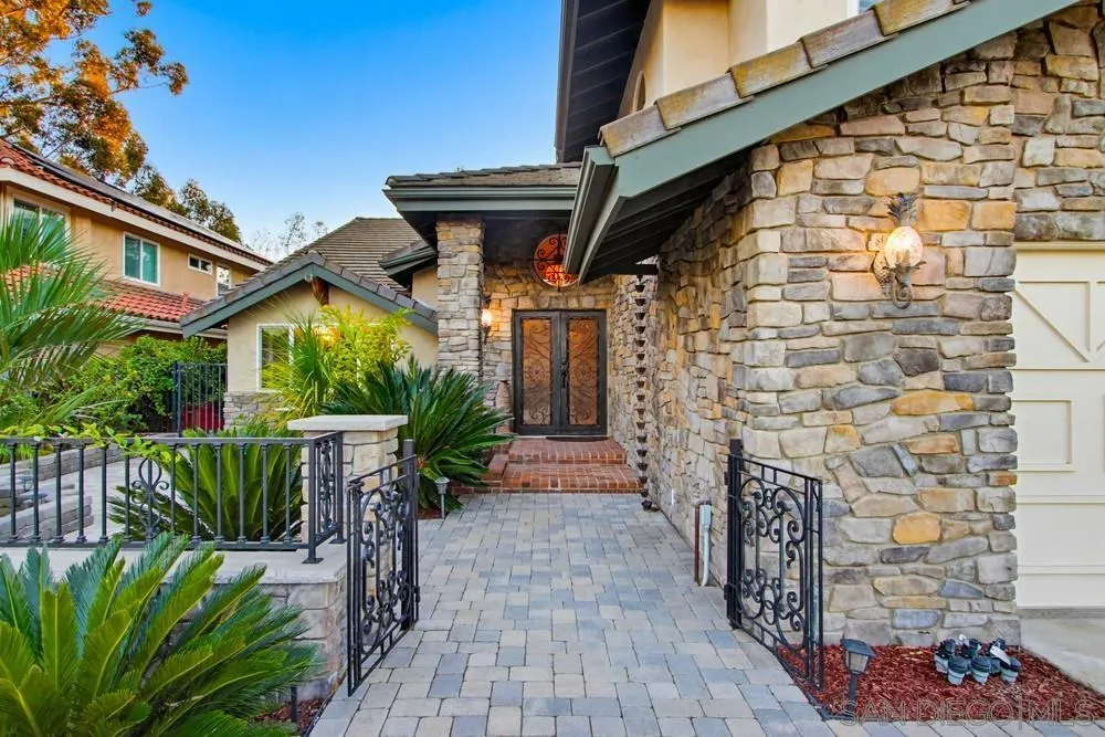 10616 Falcon Rim Point San Diego, CA 92131 - Photo 4 of 44