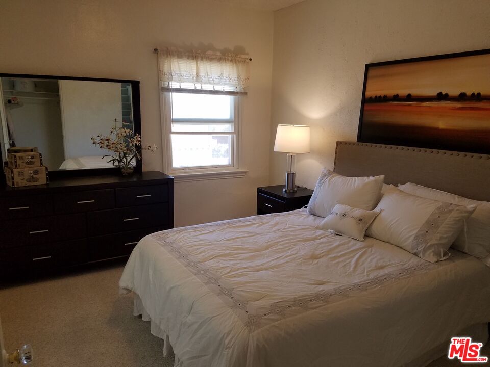 7325 Rindge Avenue Playa del Rey, CA 90293 - Photo 14 of 23