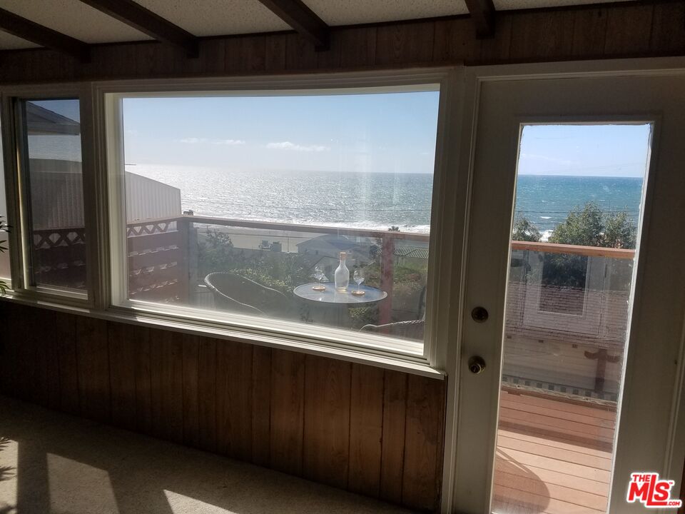 7325 Rindge Avenue Playa del Rey, CA 90293 - Photo 21 of 23