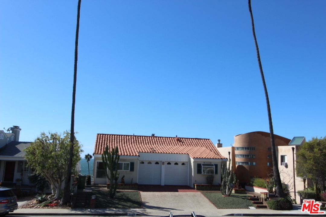 7325 Rindge Avenue Playa del Rey, CA 90293 - Photo 9 of 23