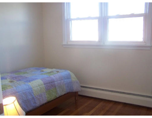 32 Woodcliff Road Holbrook, MA 02343 - Photo 11 of 19 Gallery Image 11