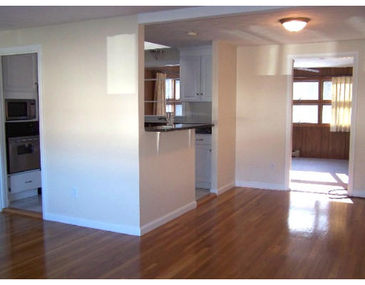 32 Woodcliff Road Holbrook, MA 02343 - Photo 2 of 19 Gallery Image 2