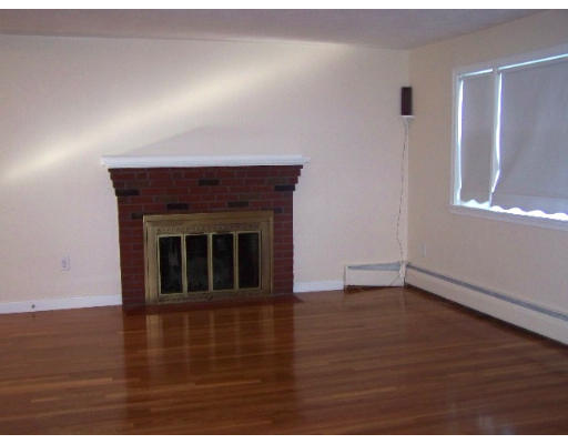 32 Woodcliff Road Holbrook, MA 02343 - Photo 6 of 19 Gallery Image 6