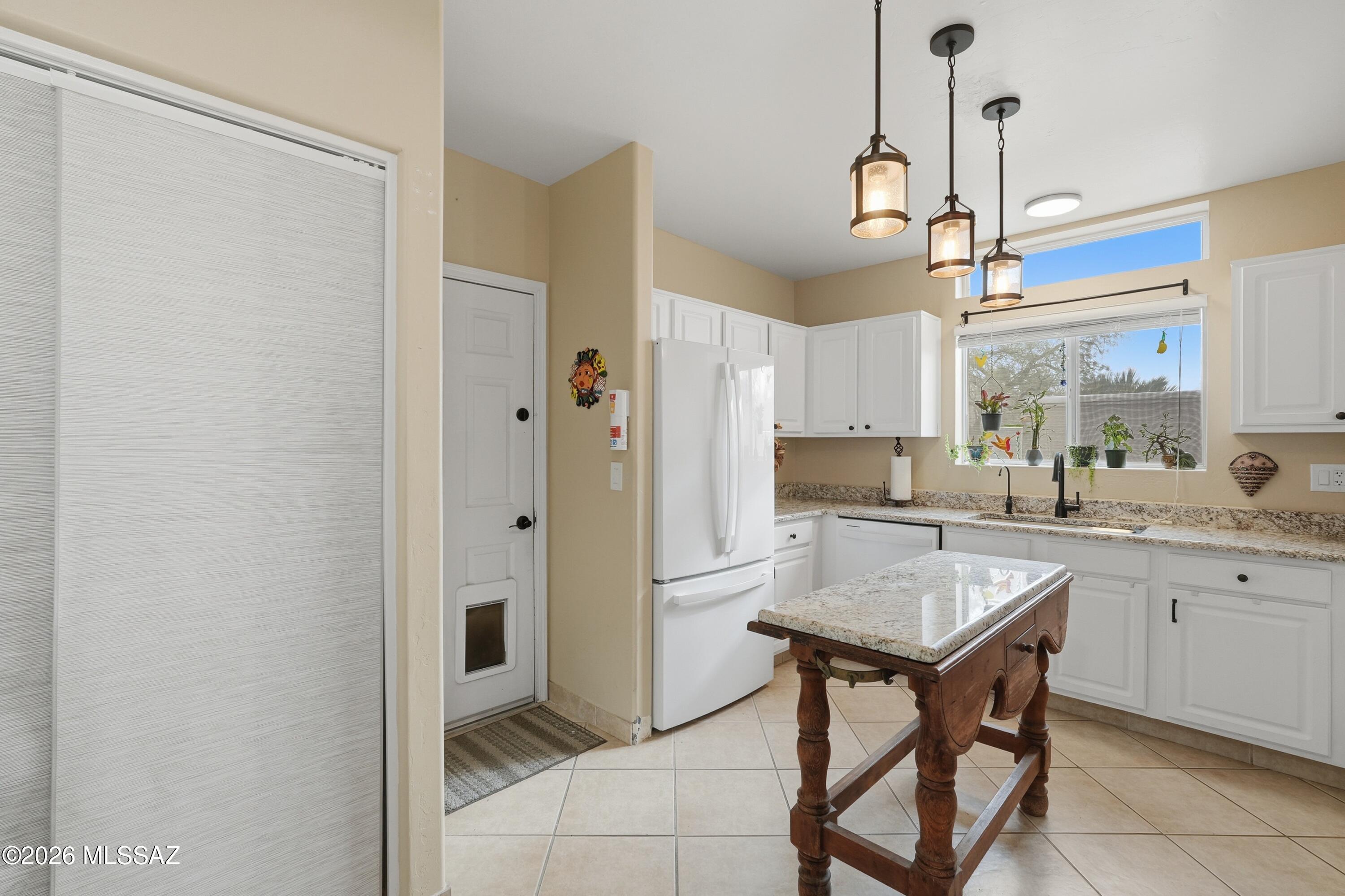 1632 North Rio Mayo Green Valley, AZ 85614 - Photo 12 of 26 Kitchen