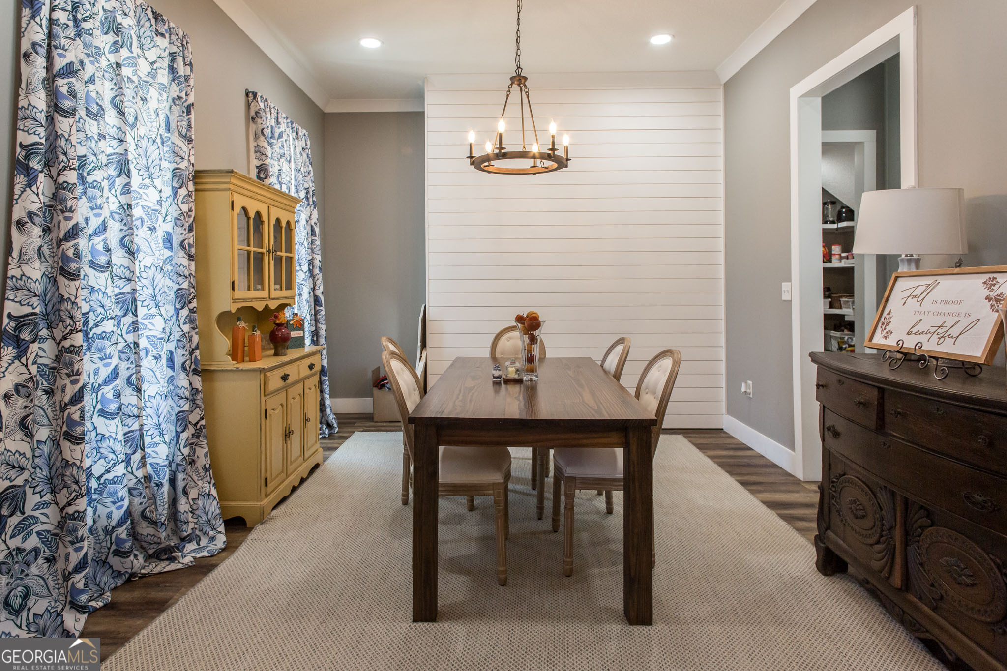 664 Saddle Circle Waycross, GA 31503 - Photo 10 of 39 a dining room with furniture and chandelier