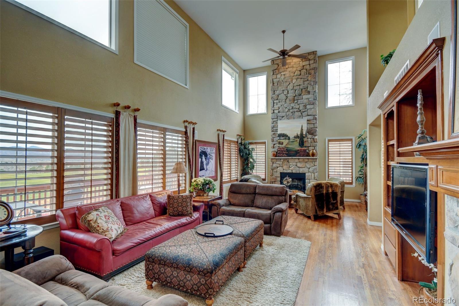 9069 Hunters Way Highlands Ranch, CO 80129 - Photo 12 of 40 Gallery Image 12