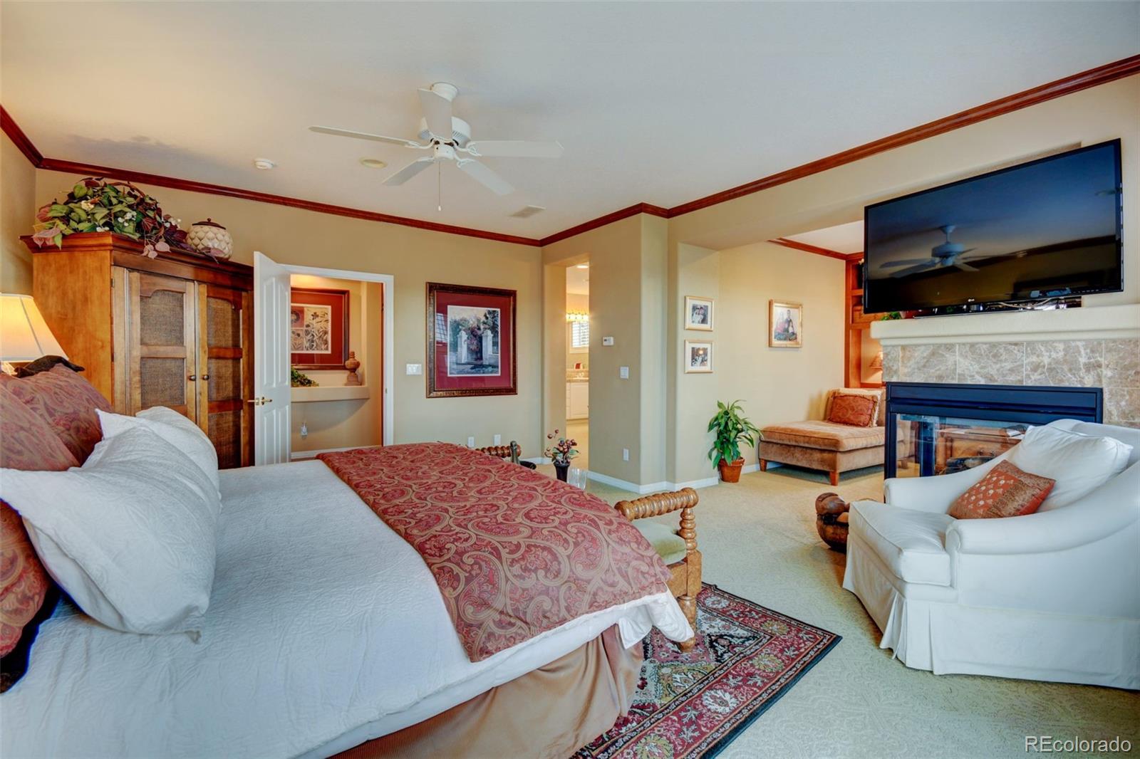 9069 Hunters Way Highlands Ranch, CO 80129 - Photo 17 of 40 Gallery Image 17