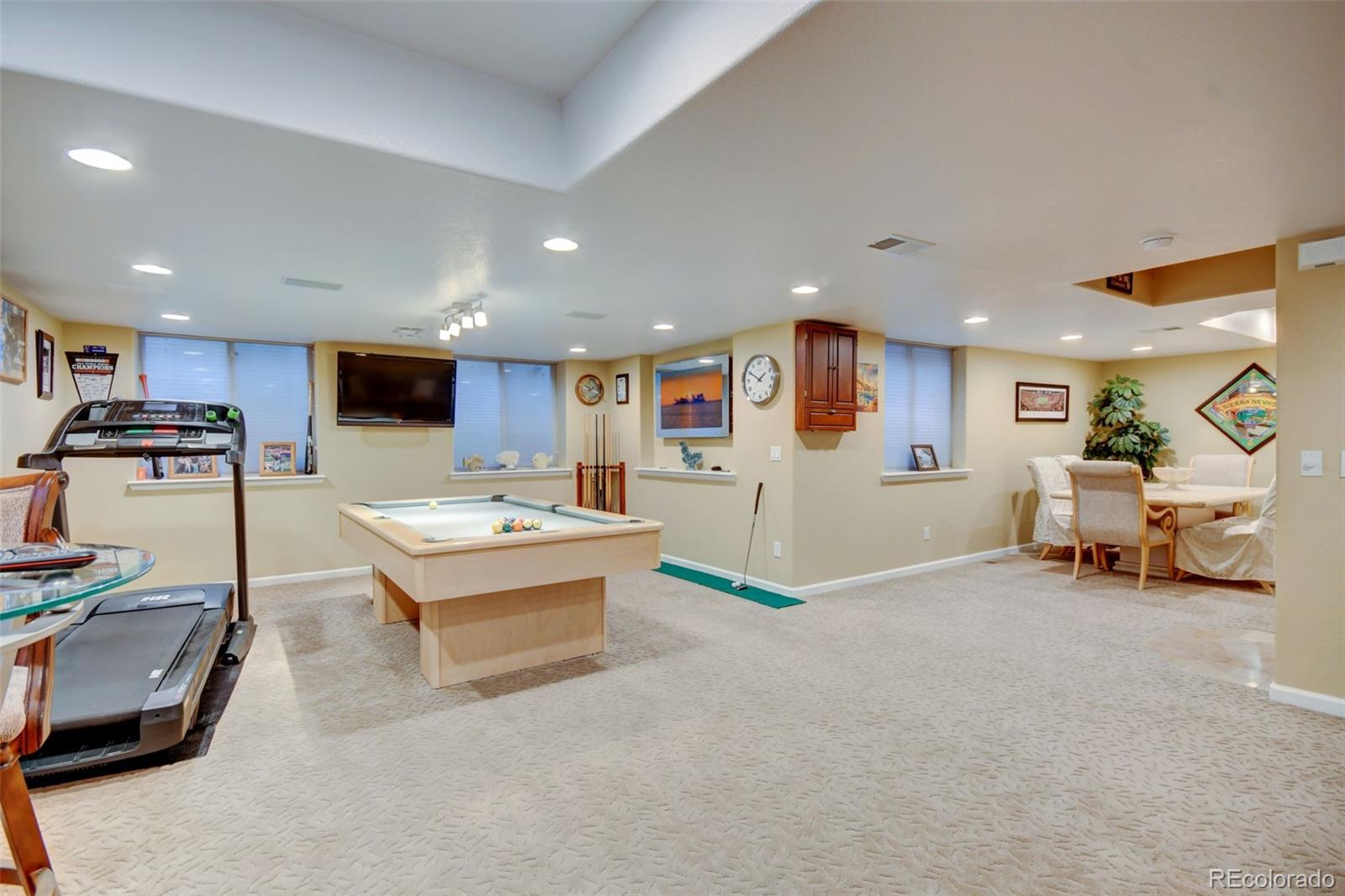 9069 Hunters Way Highlands Ranch, CO 80129 - Photo 29 of 40 Gallery Image 29