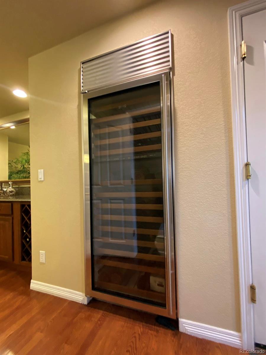9069 Hunters Way Highlands Ranch, CO 80129 - Photo 10 of 40 Gallery Image 10