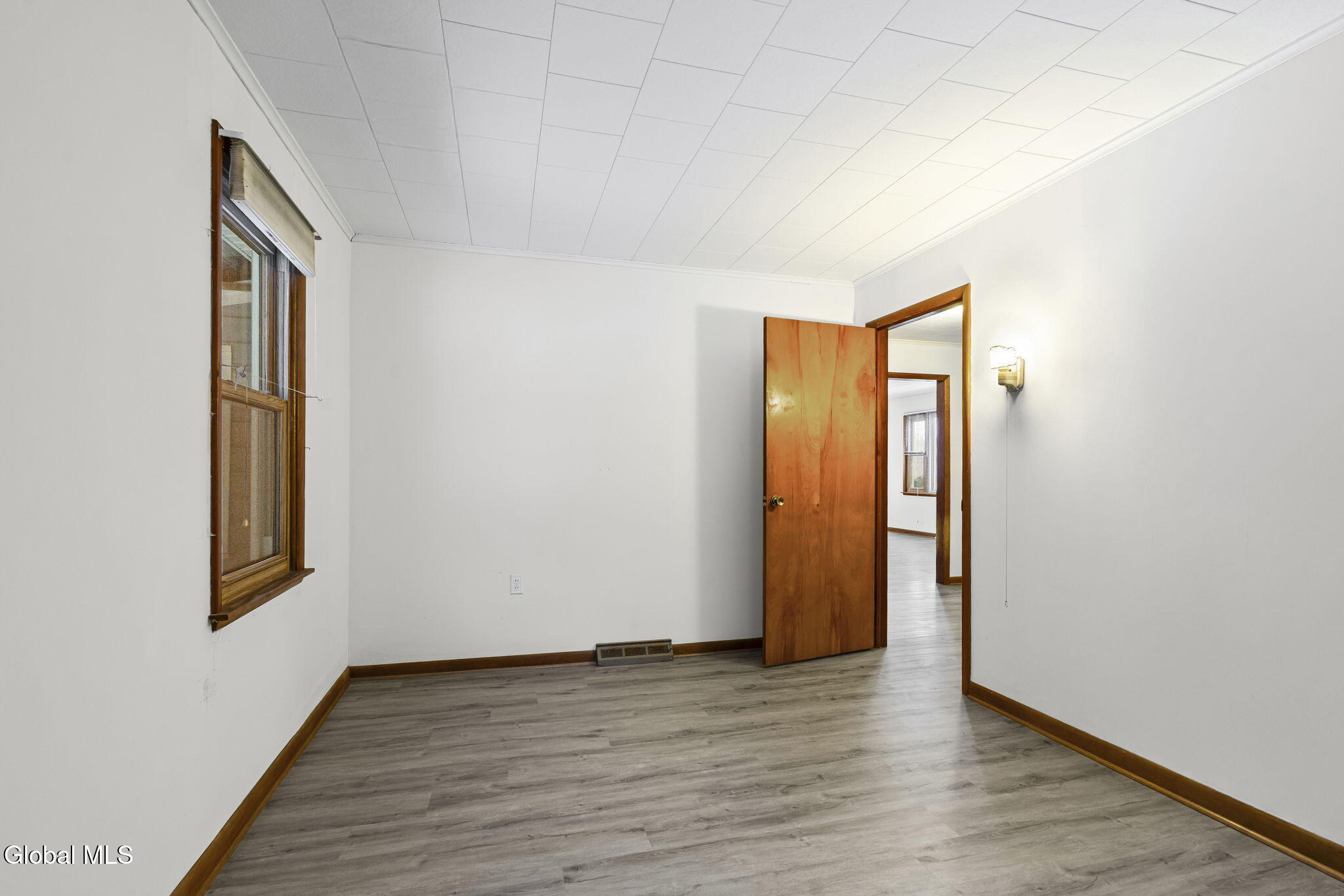 166 Potter Road Glenville, NY 12010 - Photo 11 of 30 9-web-or-mls-166-potter-rd