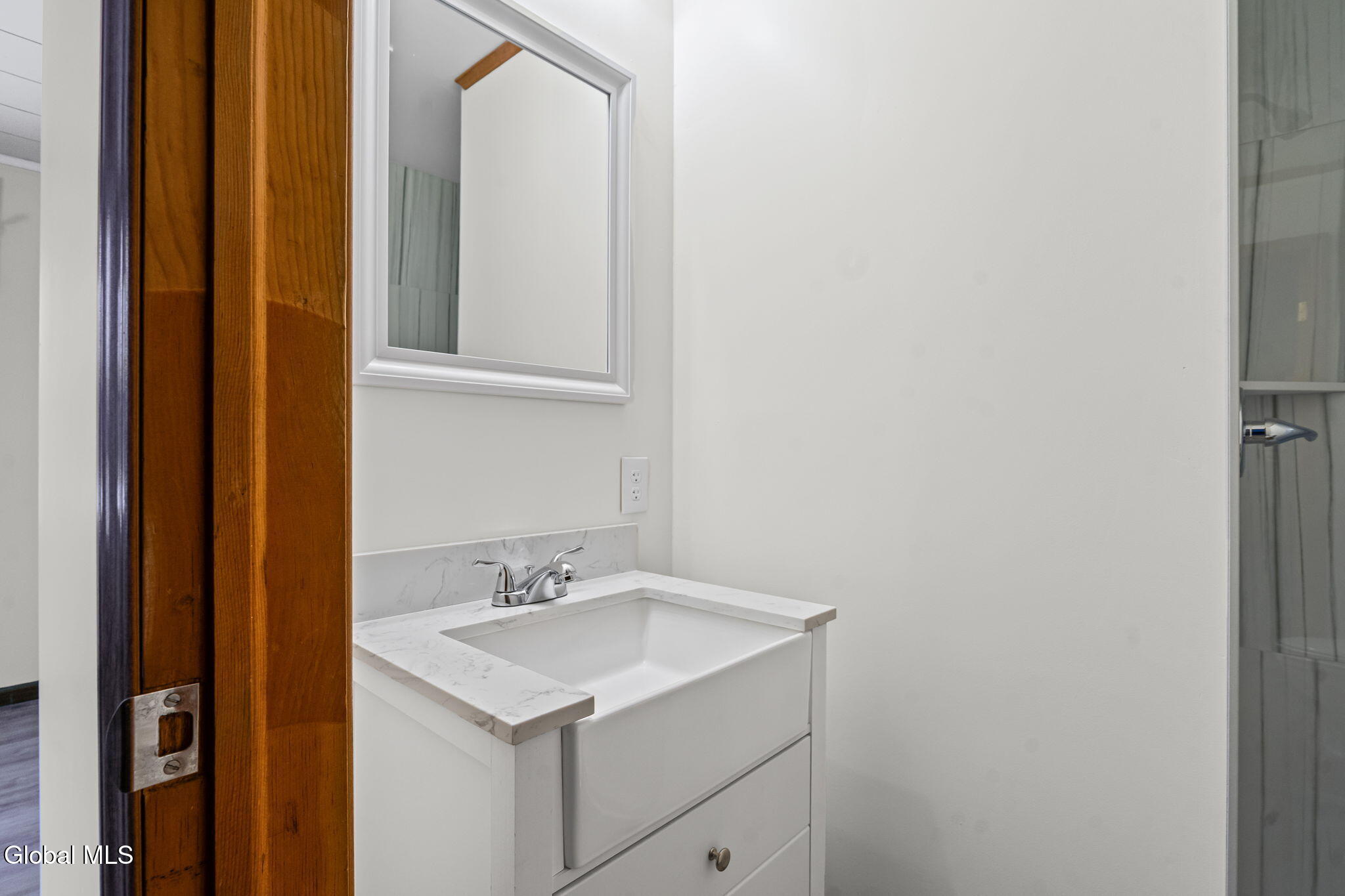 166 Potter Road Glenville, NY 12010 - Photo 23 of 30 17-web-or-mls-166-potter-rd