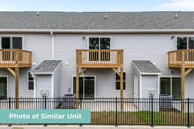 $326,900 | 219 Sandy Cv Lane, Sneads Ferry, NC 28460