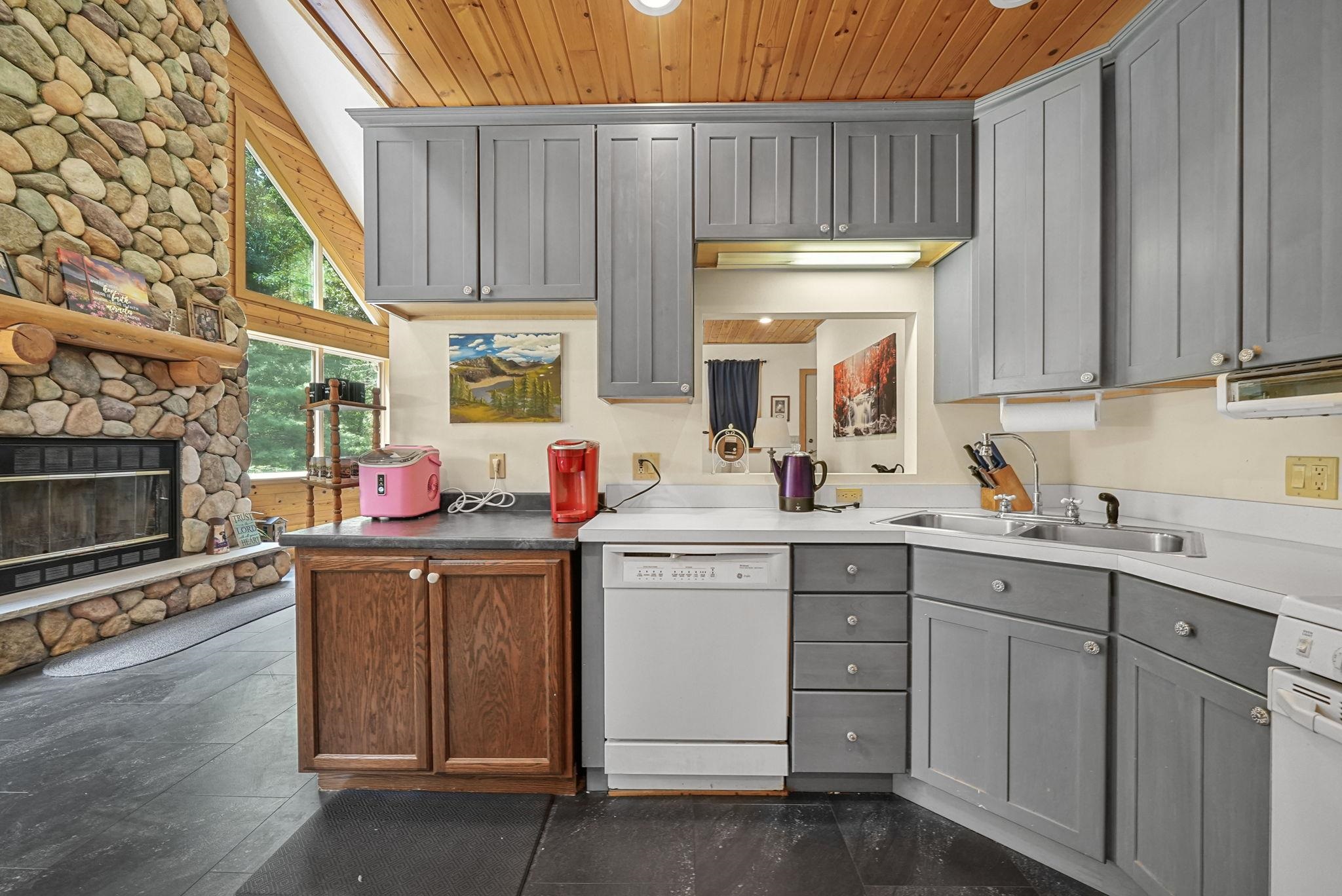 9650 Silny Road Interlochen, MI 49643 - Photo 26 of 40