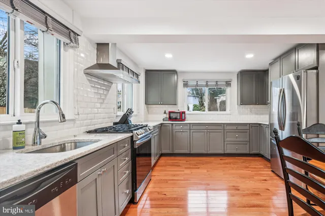 $500,000 | 4204 Ardmore Place, Fairfax, VA 22030