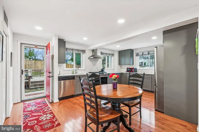 $500,000 | 4204 Ardmore Place, Fairfax, VA 22030