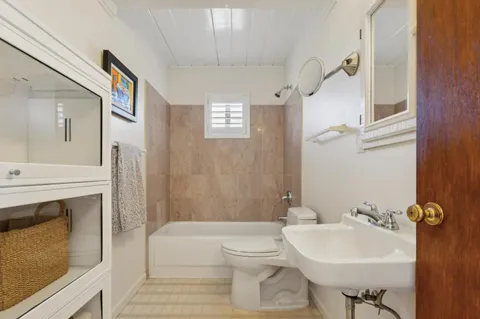 $1,250,000 | 355 San Carlos Avenue, El Granada, CA 94019