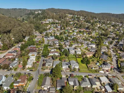 $1,250,000 | 355 San Carlos Avenue, El Granada, CA 94019