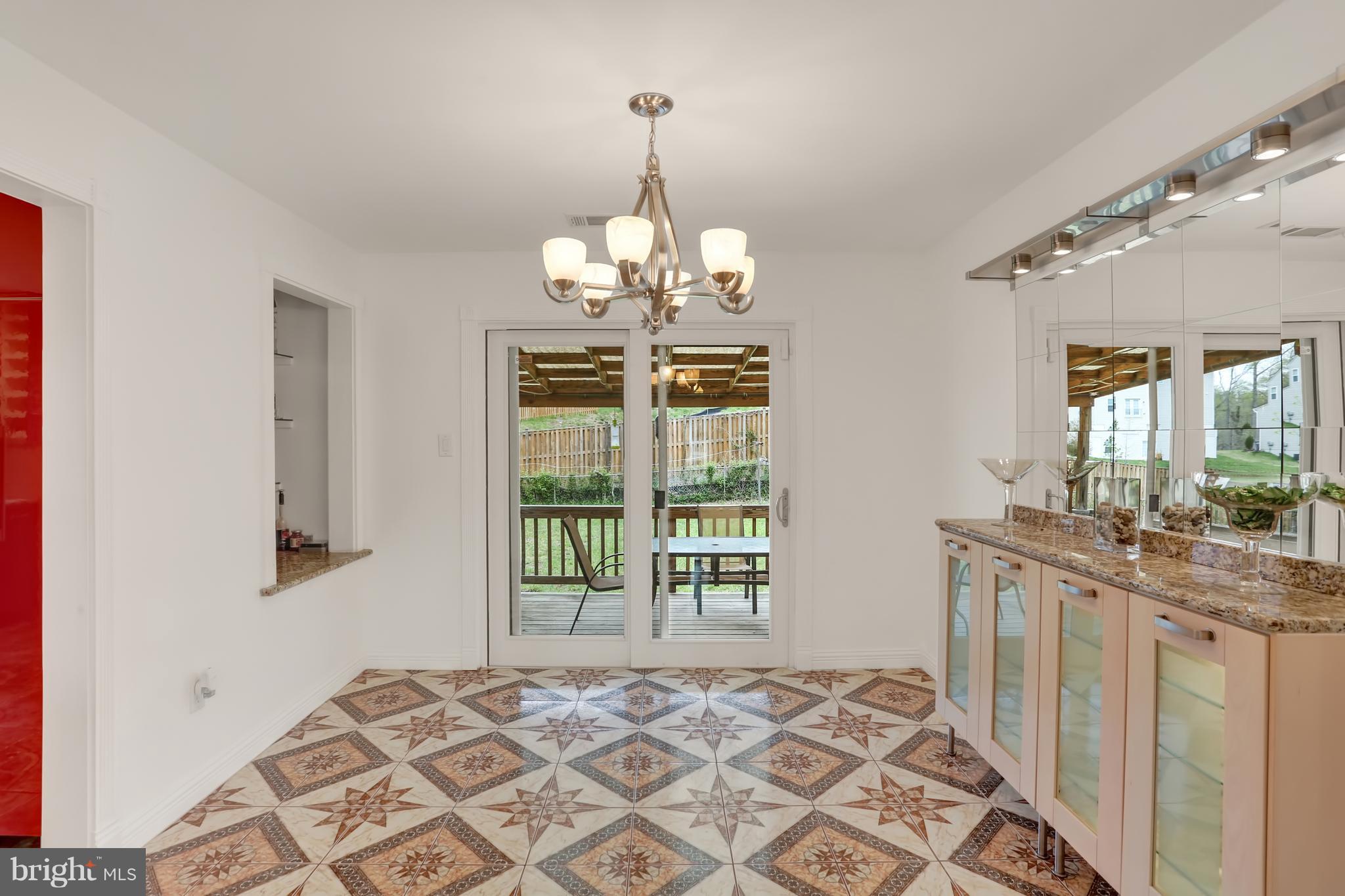 19107 Mockingbird Heights Road Triangle, VA 22172 - Photo 5 of 26 Dining Room