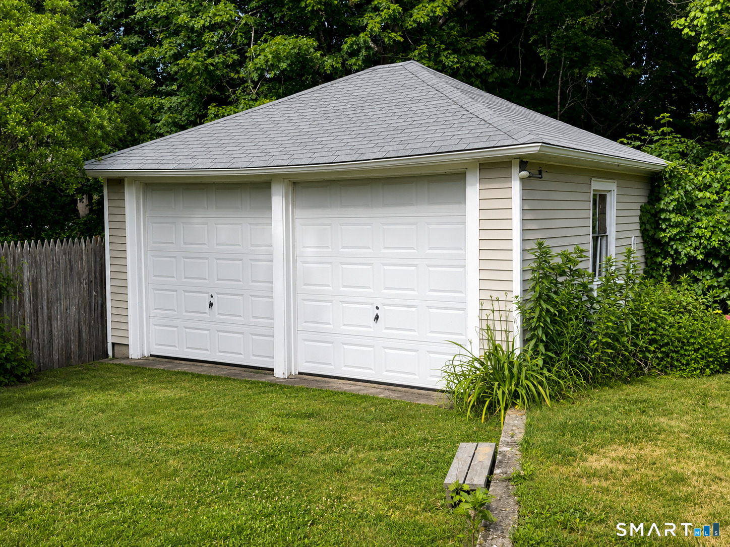 171 Old Norwich Road Waterford, CT 06375 - Photo 2 of 5