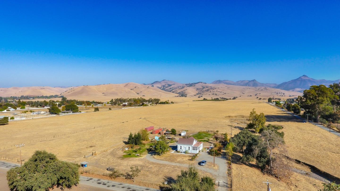 51 Dooling Road Hollister, CA 95023 - Photo 12 of 17 Gallery Image 12