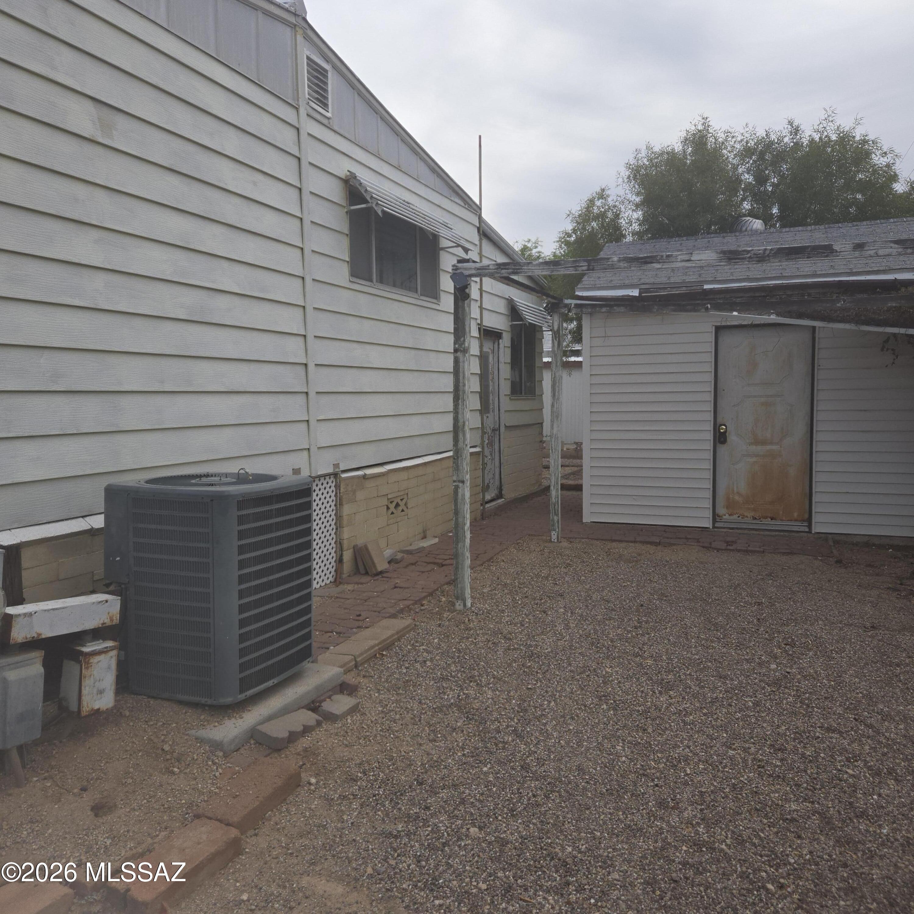 5976 West Rafter Cir Street Tucson, AZ 85713 - Photo 25 of 32 Storage