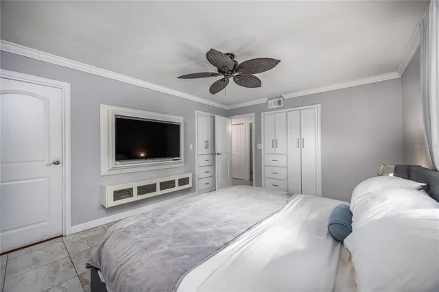 a view of house with backyard porch and furniture