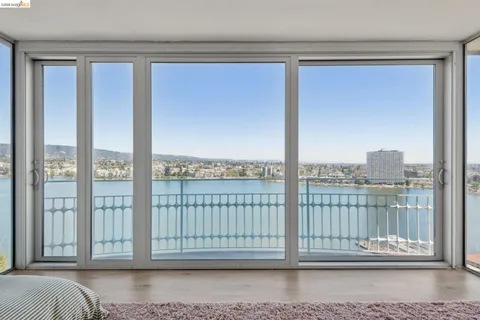 $650,000 | 1555 Lakeside Drive, Unit 190, Oakland, CA 94612