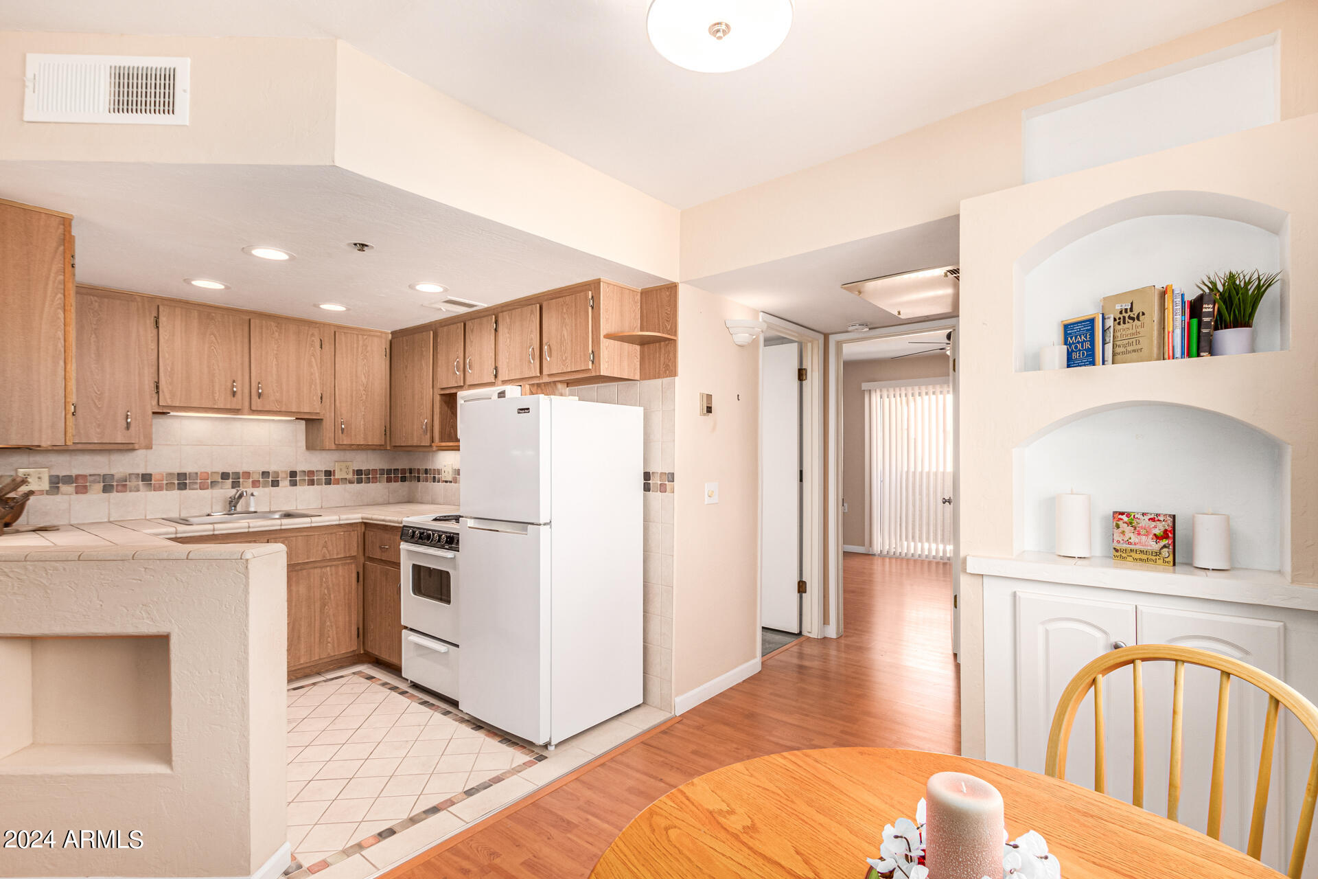 12221 West Bell Road, Unit 362 Surprise, AZ 85378 - Photo 8 of 30 0009-09-Bell