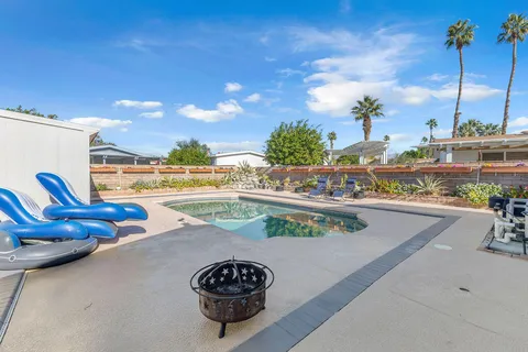 $425,000 | 74554 Stage Line Drive, Thousand Palms, CA 92276