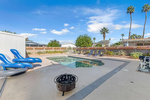 $425,000 | 74554 Stage Line Drive, Thousand Palms, CA 92276