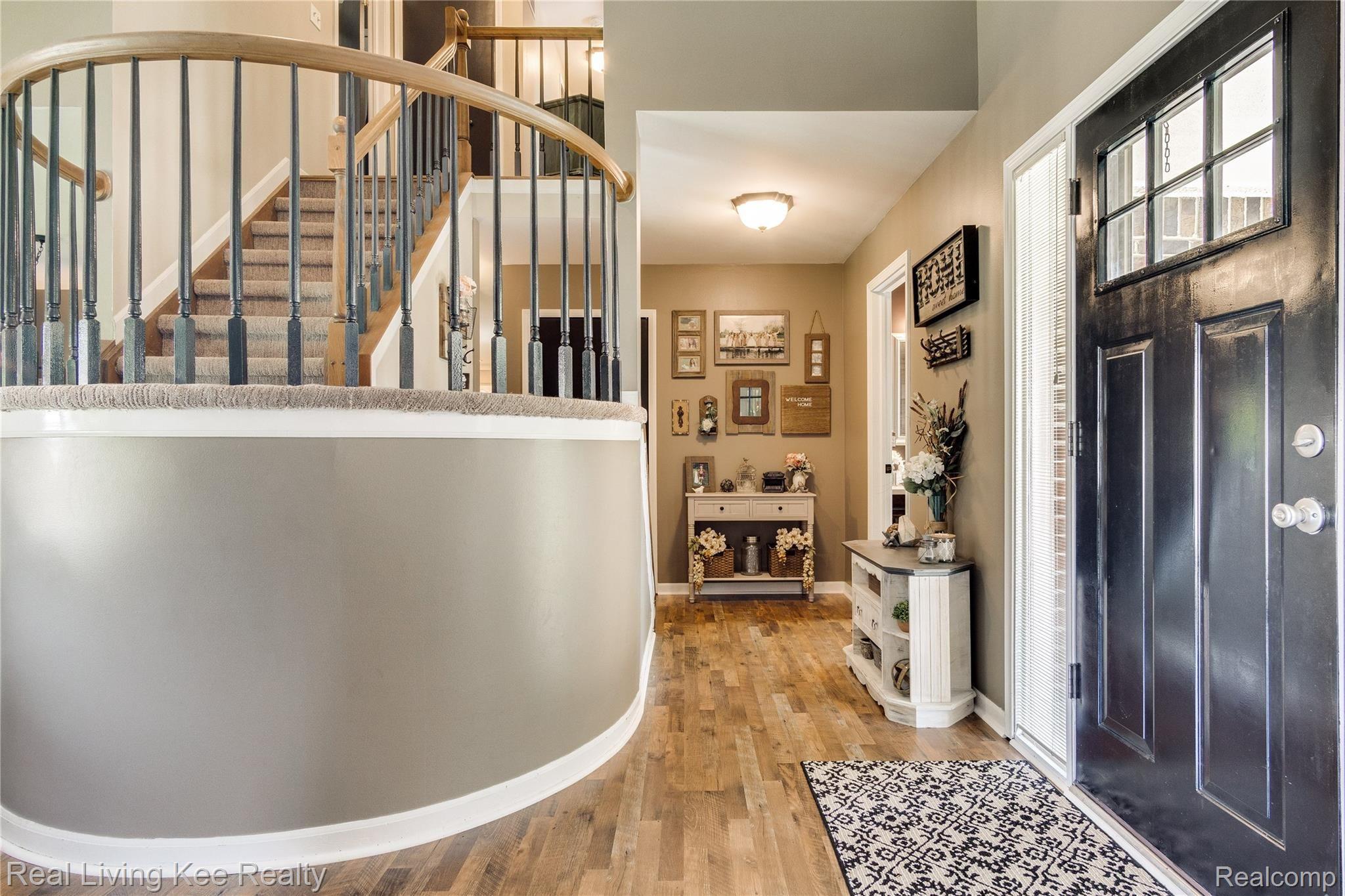 2786 Broadmoor Drive Rochester, MI 48309 - Photo 15 of 70 Interiors (1 of 45).jpg