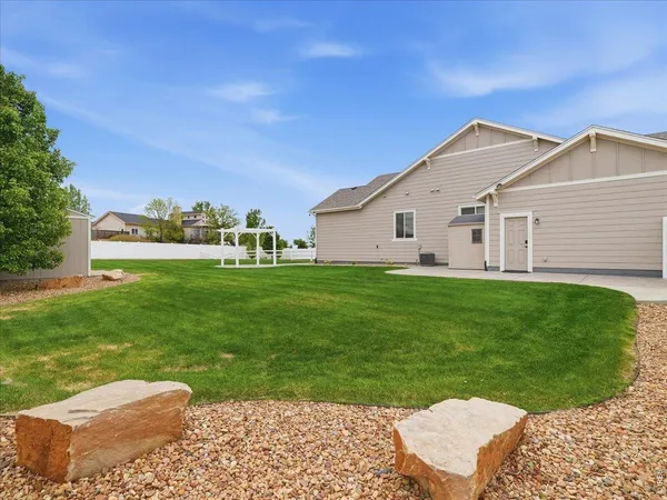 $825,000 | 5487 Chantry Drive, Windsor, CO 80550