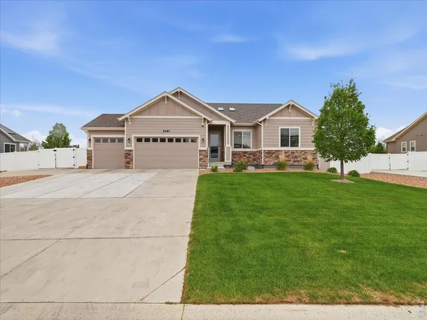 $825,000 | 5487 Chantry Drive, Windsor, CO 80550
