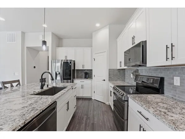 $825,000 | 5487 Chantry Drive, Windsor, CO 80550