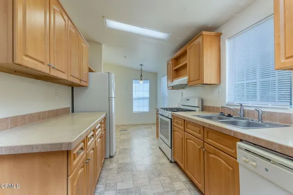 $1,350,000 | 3629 Center Street, Piru, CA 93040