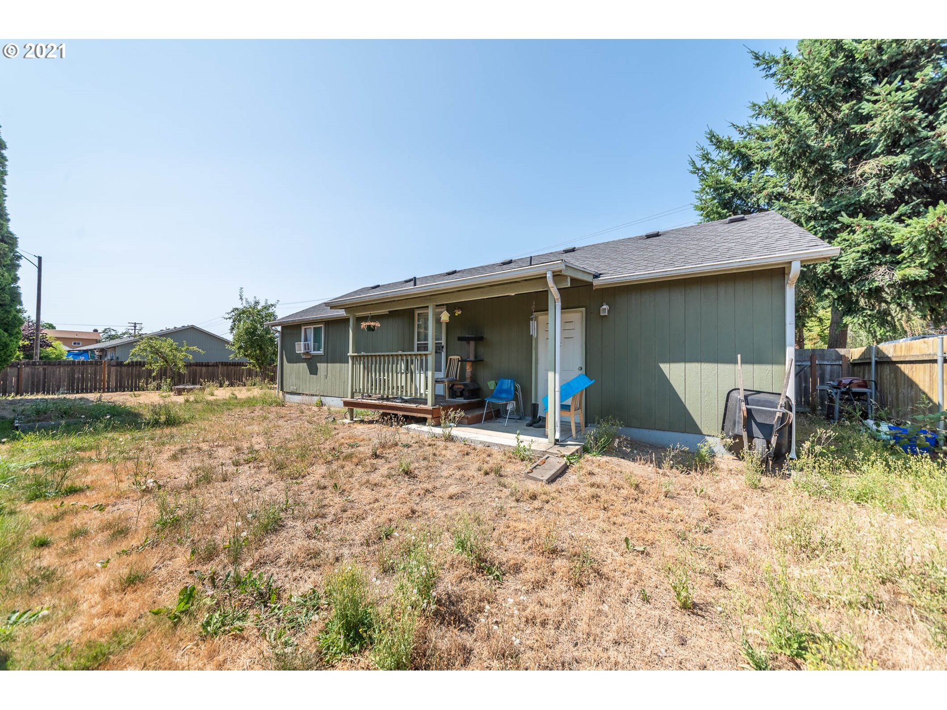 315 T Street Springfield, OR 97477 - Photo 11 of 13