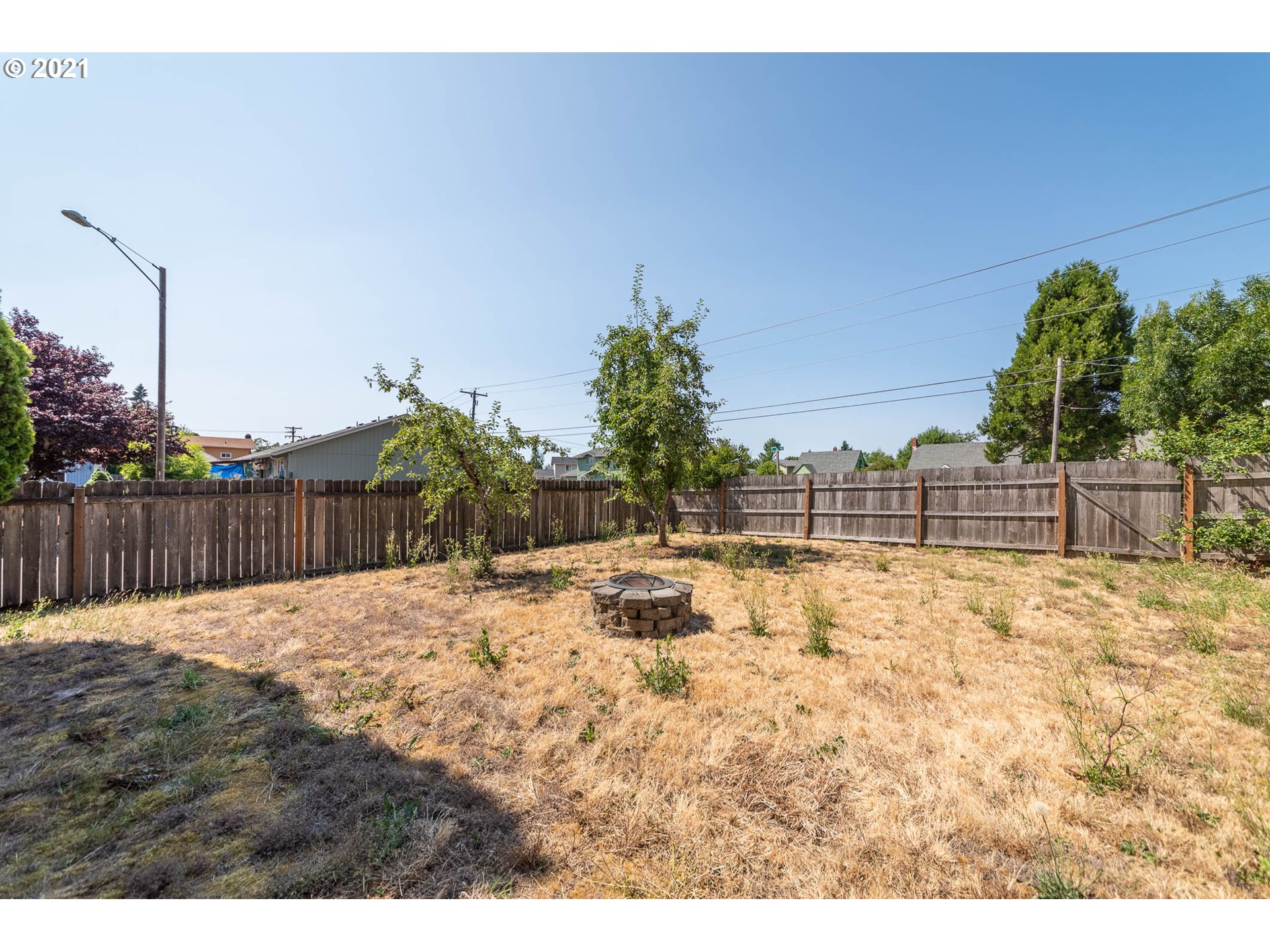 315 T Street Springfield, OR 97477 - Photo 6 of 13
