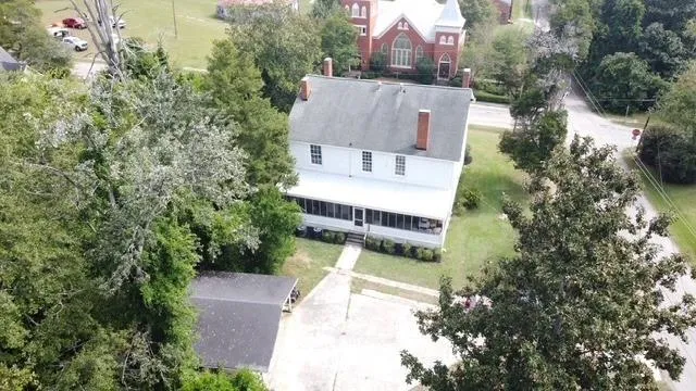 $400,000 | 202 Veazey Street, Union Point, GA 30669