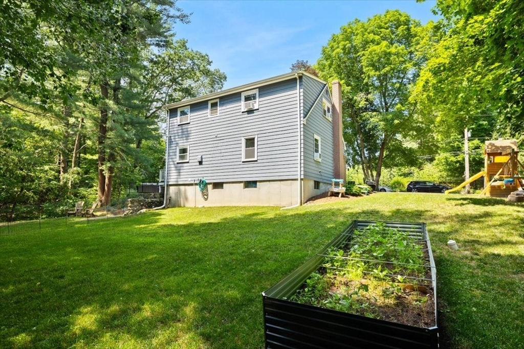 30 Chestnut Street Wrentham, MA 02093 - Photo 35 of 37