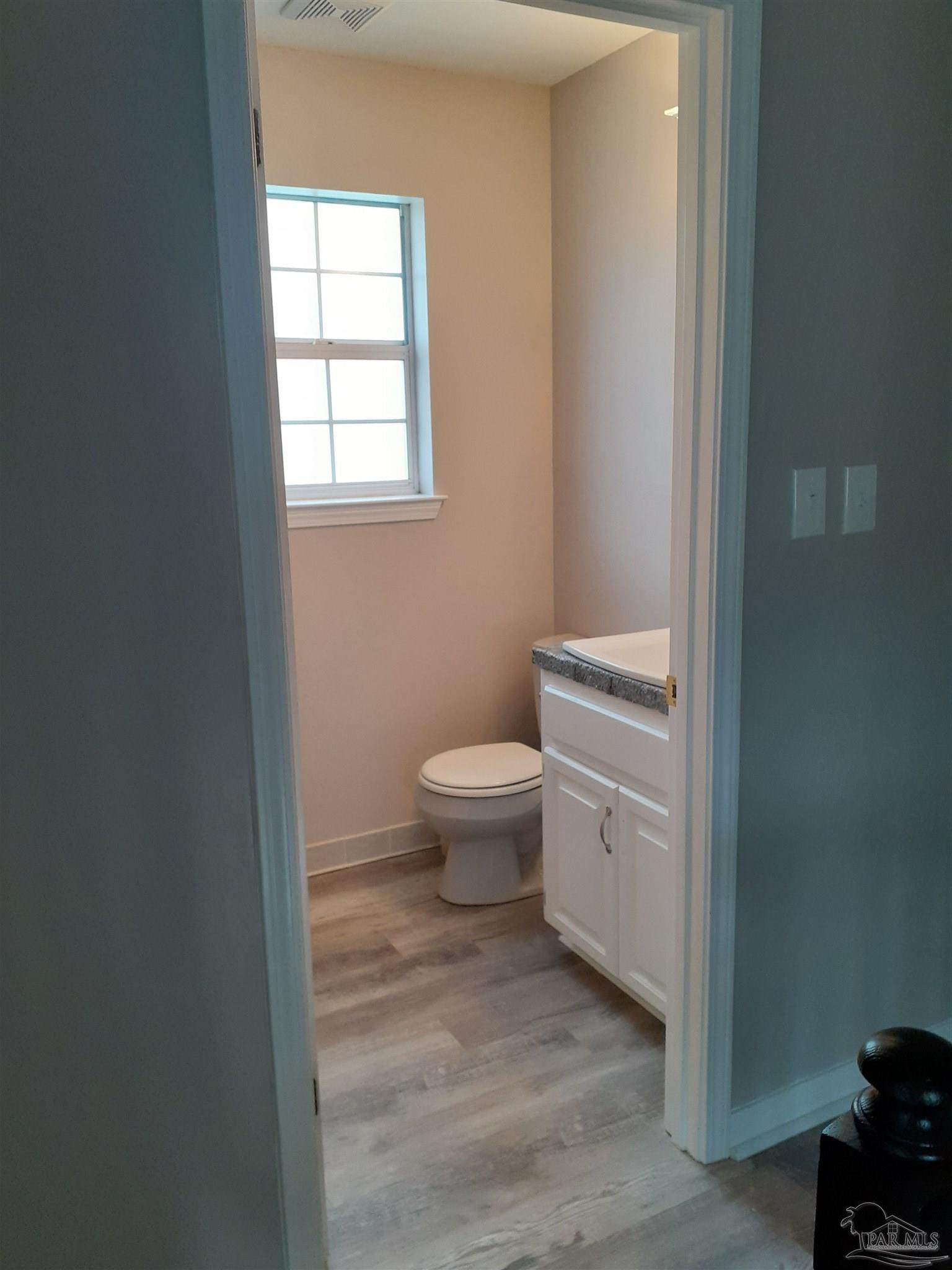 482 Turnberry Road Cantonment, FL 32533 - Photo 10 of 29 top of stairs