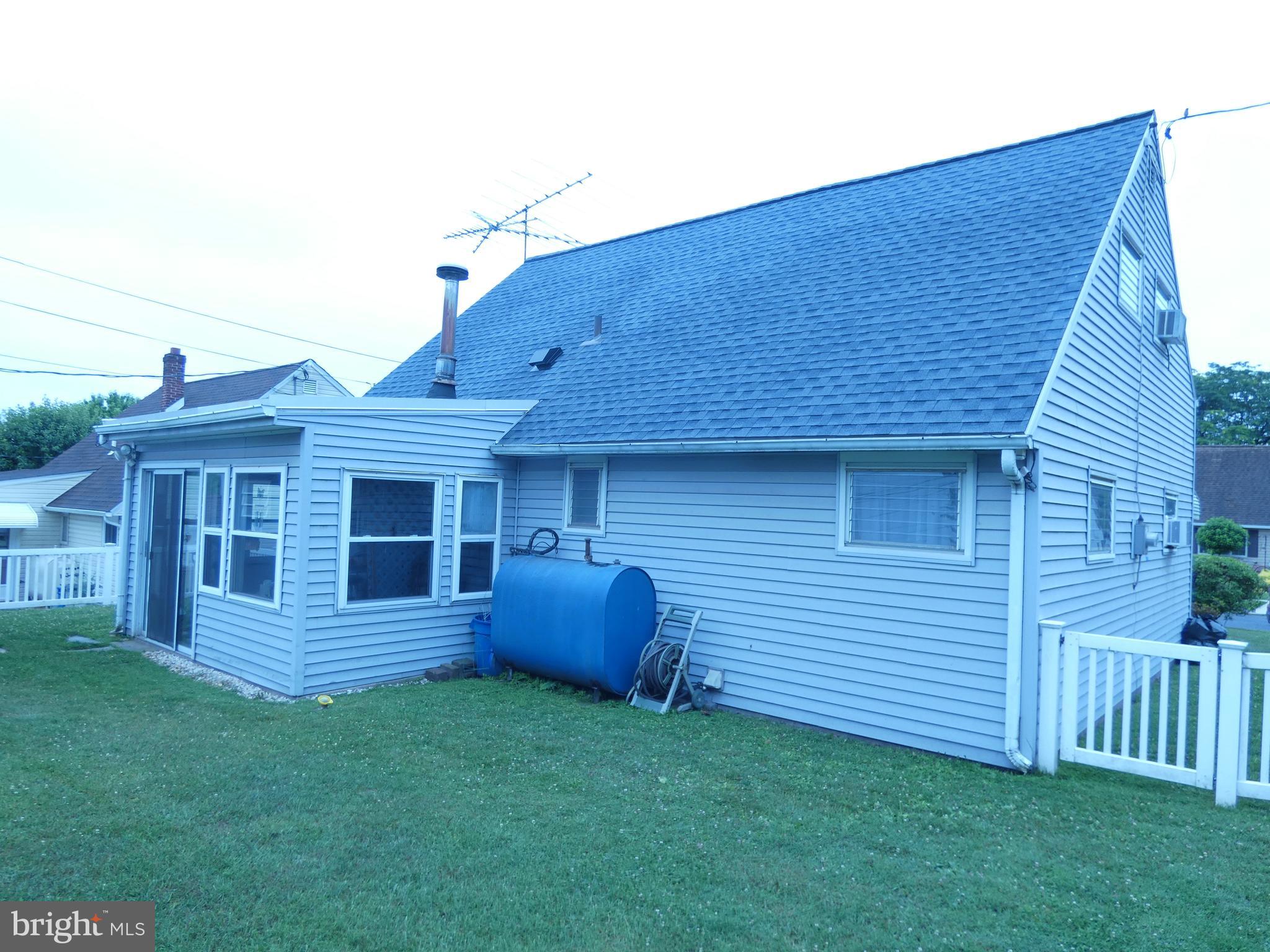803 Apache Lane Temple, PA 19560 - Photo 5 of 8